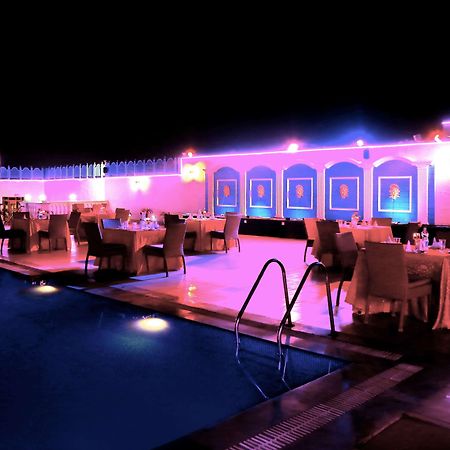 Ramada By Wyndham Amritsar Hotel Kültér fotó