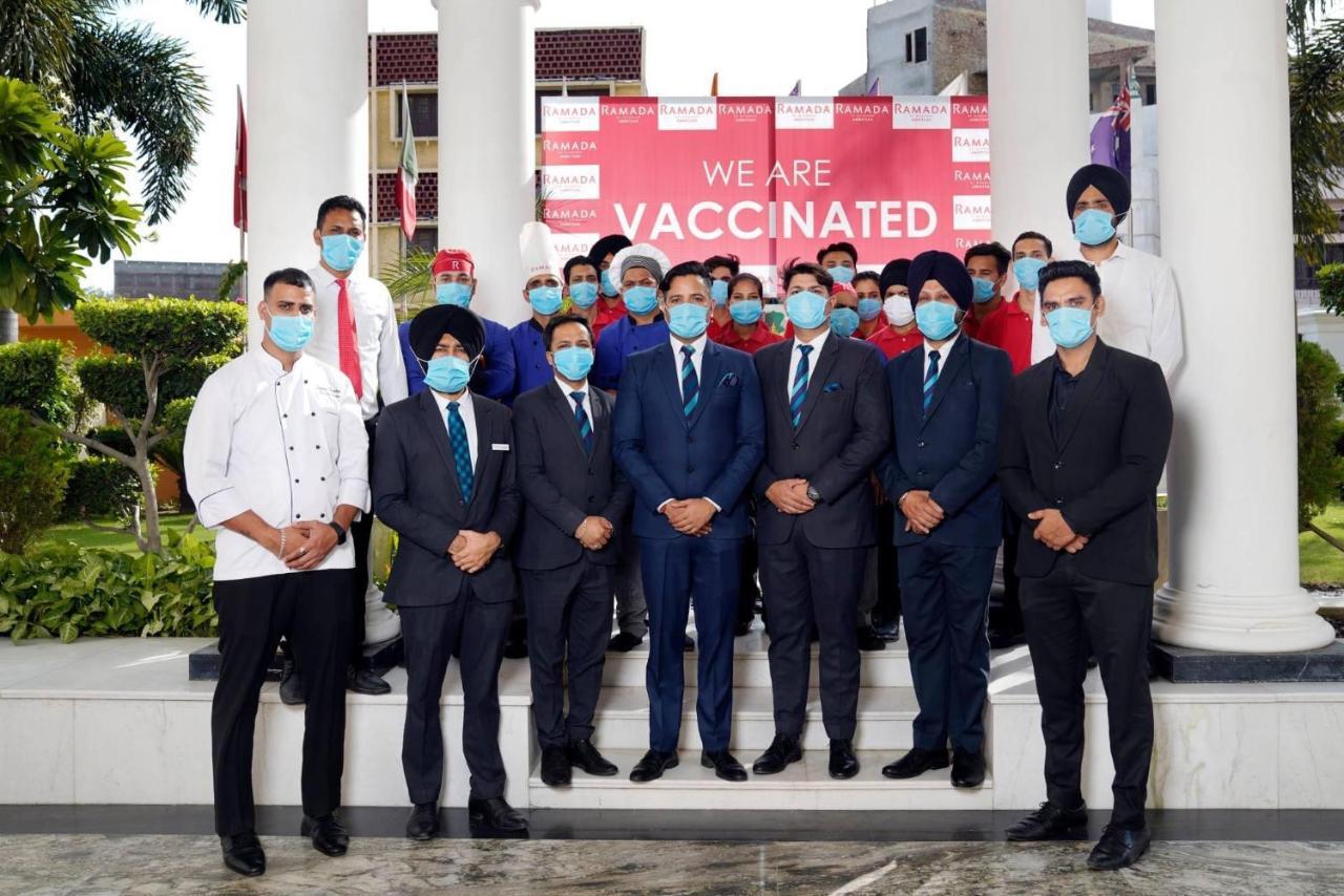 Ramada By Wyndham Amritsar Hotel Kültér fotó