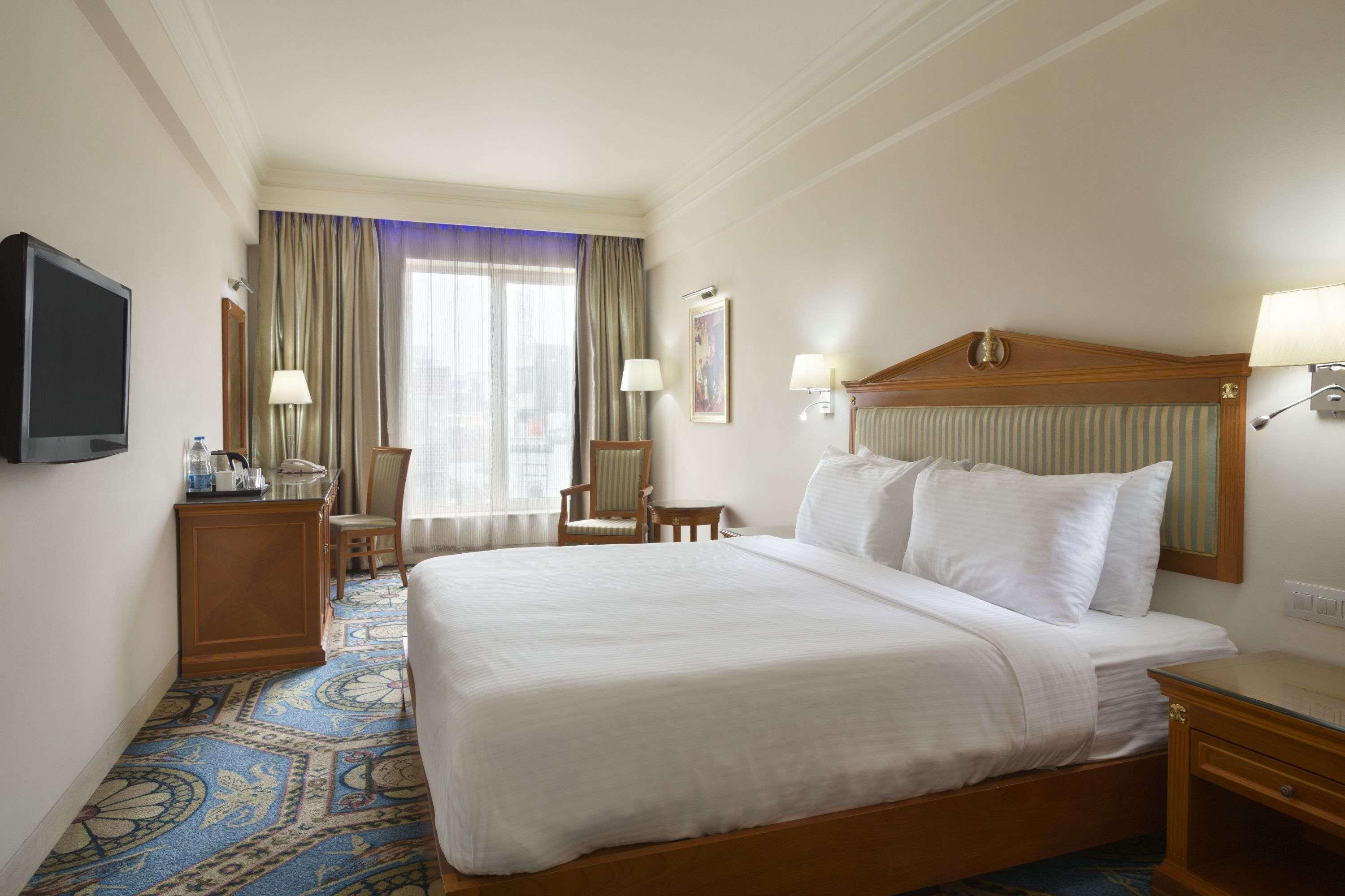Ramada By Wyndham Amritsar Hotel Kültér fotó