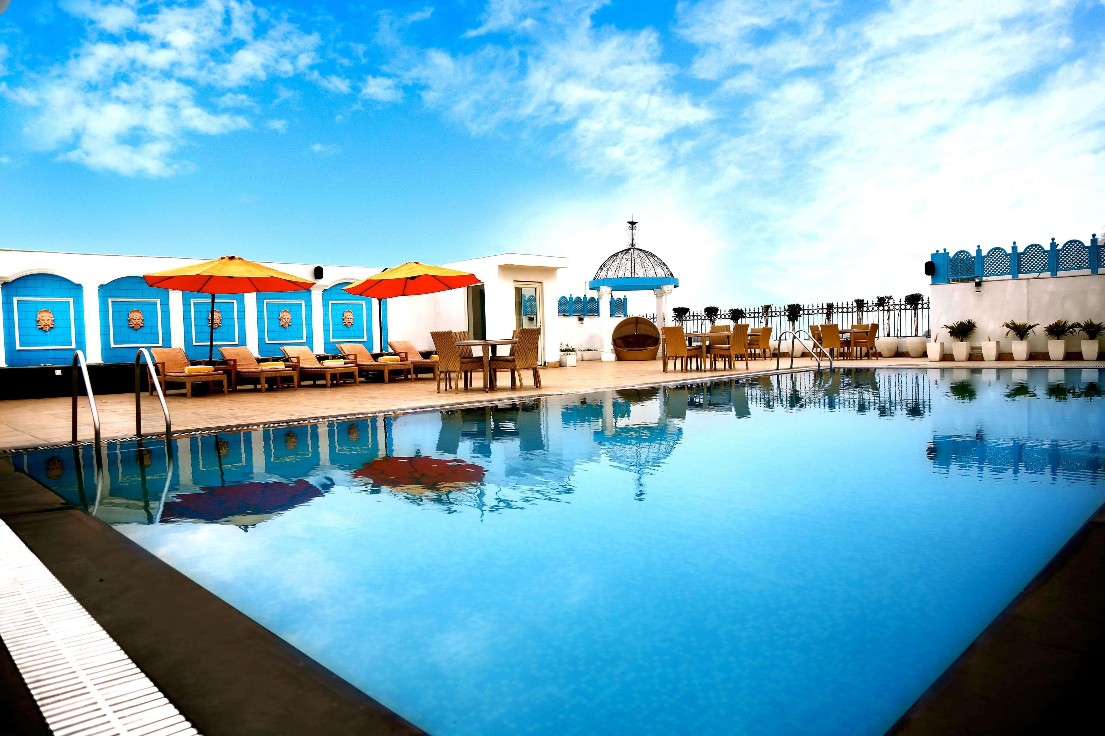 Ramada By Wyndham Amritsar Hotel Kültér fotó