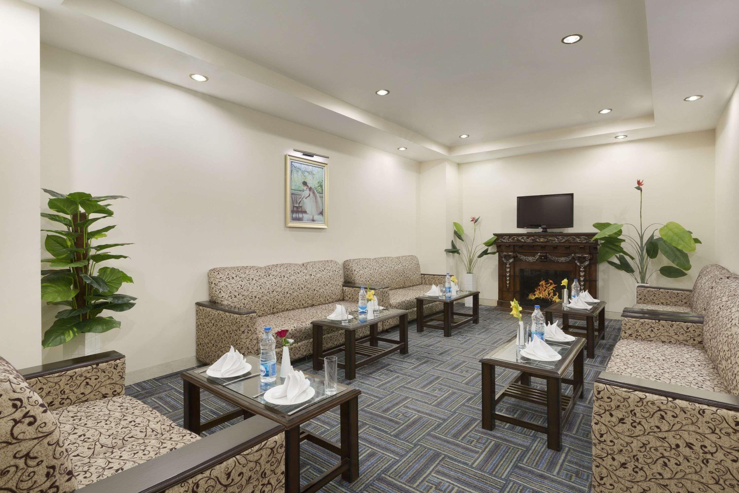 Ramada By Wyndham Amritsar Hotel Kültér fotó