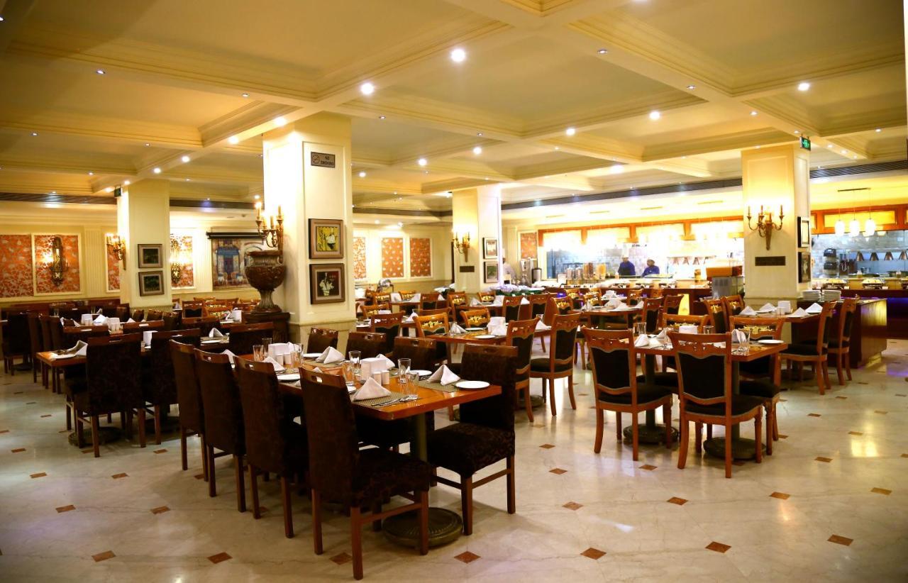 Ramada By Wyndham Amritsar Hotel Kültér fotó